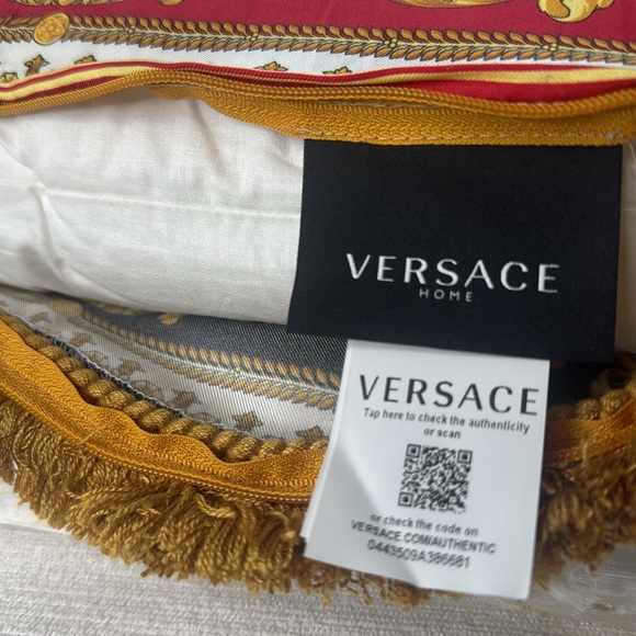 Versace Pillow - Picture 3 of 17